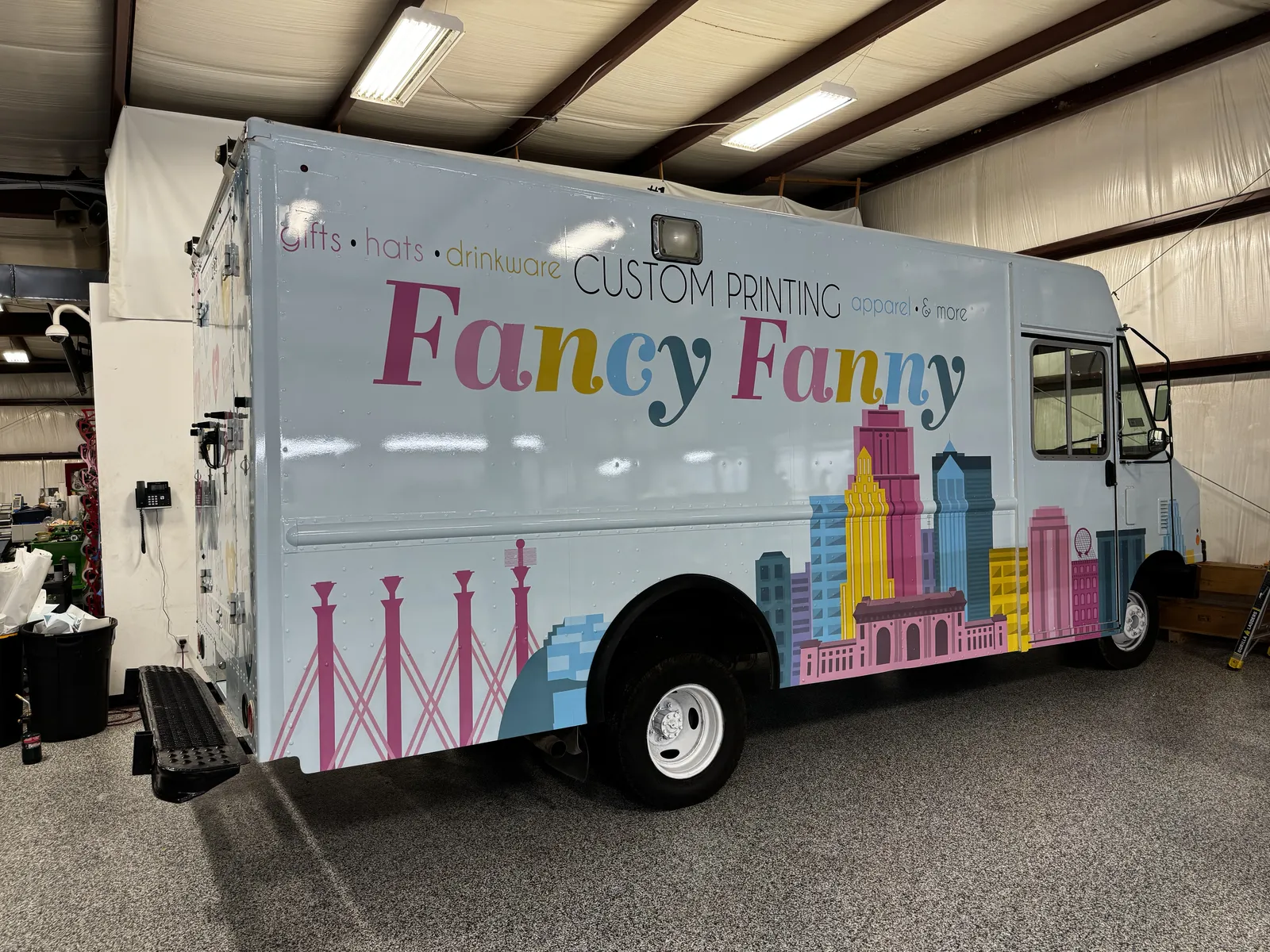 Custom printed food truck — Food Truck